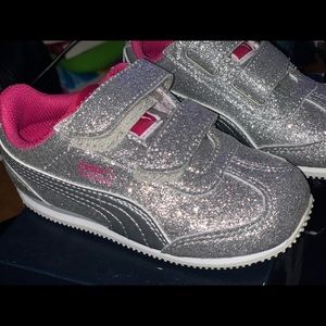 Toddler size 7 Puma shoes. New never worn no tags